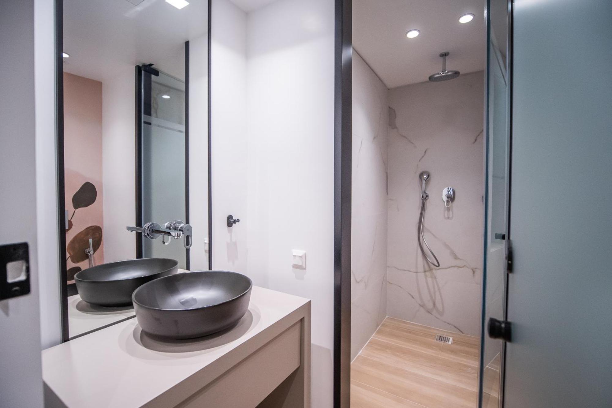Millennial Apartments Trikoupi Афины Экстерьер фото